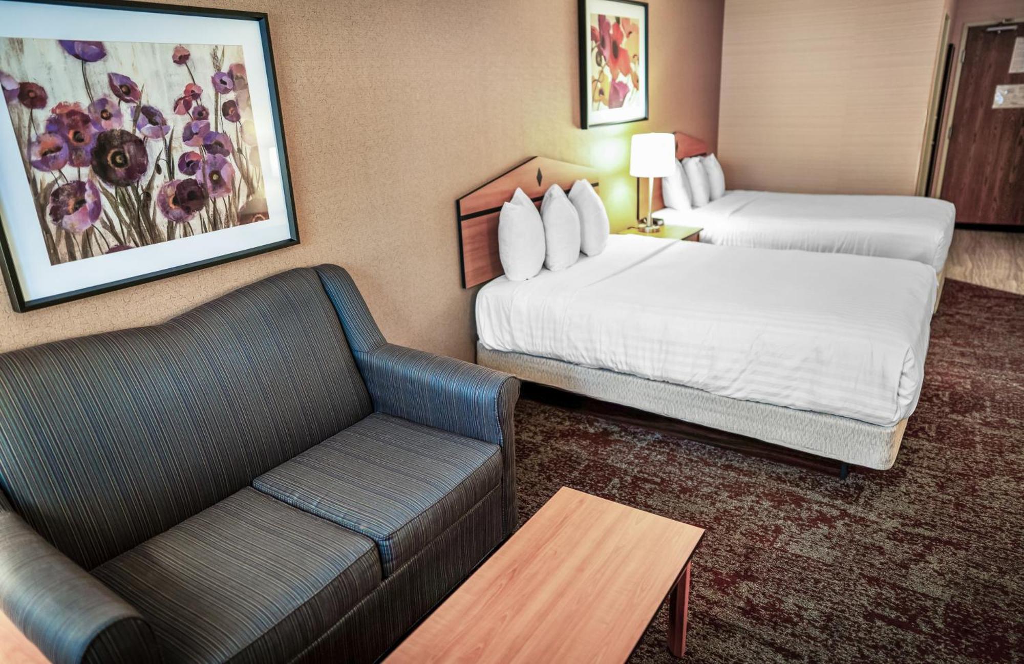 Crystal Inn Hotel & Suites - Midvalley Мъри Екстериор снимка