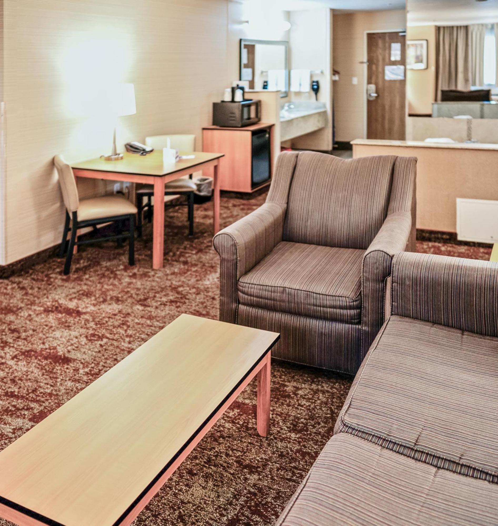 Crystal Inn Hotel & Suites - Midvalley Мъри Екстериор снимка